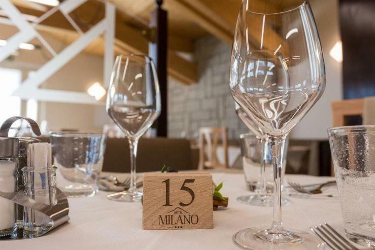 Hotel Milano Тьоне-ди-Тренто Экстерьер фото