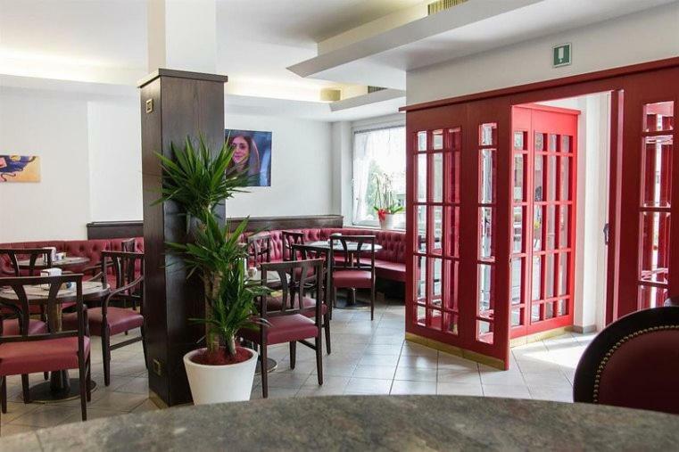 Hotel Milano Тьоне-ди-Тренто Экстерьер фото